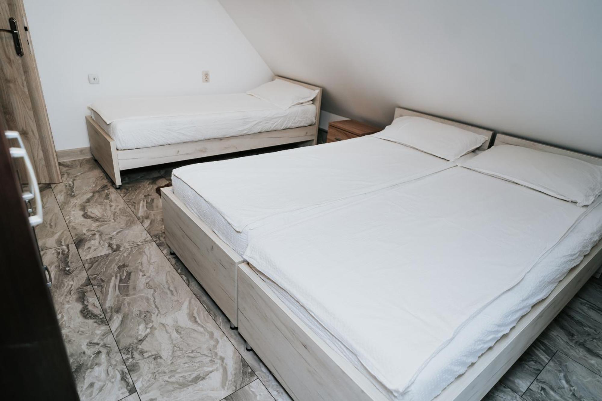 Apartment Attic Сибиу Екстериор снимка